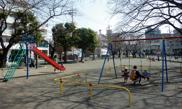 登戸第１公園